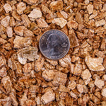 Cargar imagen en el visor de la galería, Vermiculite, Course and Chunky (4 cubic foot bag / 25.71 US gallons / 113 liters)

